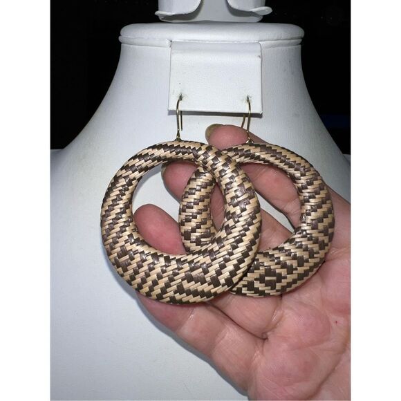 Vintage MCM Raffia Weaved Hoop Dangle Earrings - Picture 2 of 7